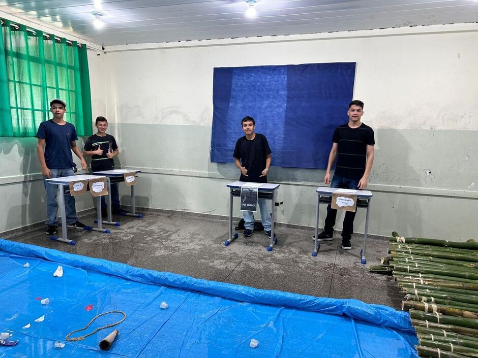 Evento de biologia e química em escola de Camapuã aborda temas sobre a vida e a realidade humano 