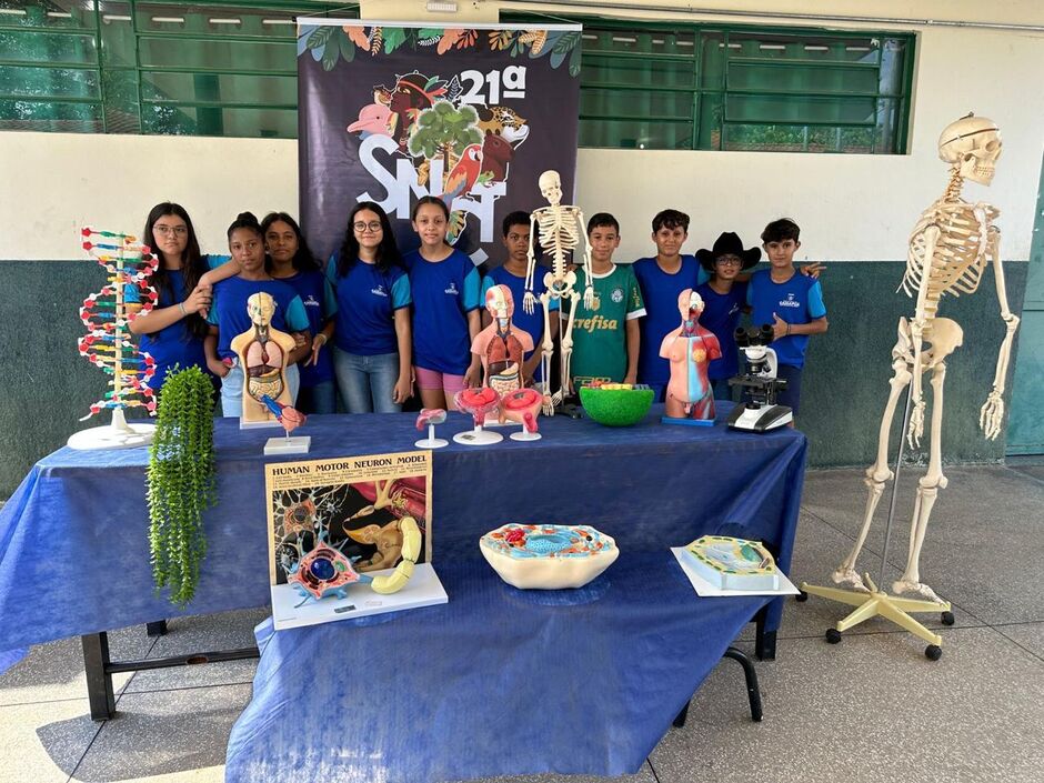 Evento de biologia e química em escola de Camapuã aborda temas sobre a vida e a realidade humano 