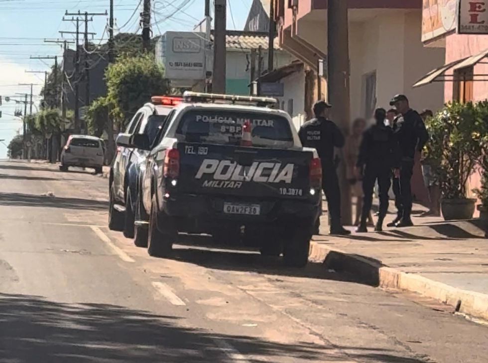 Suspeito foi preso em flagrante pela Polícia Militar