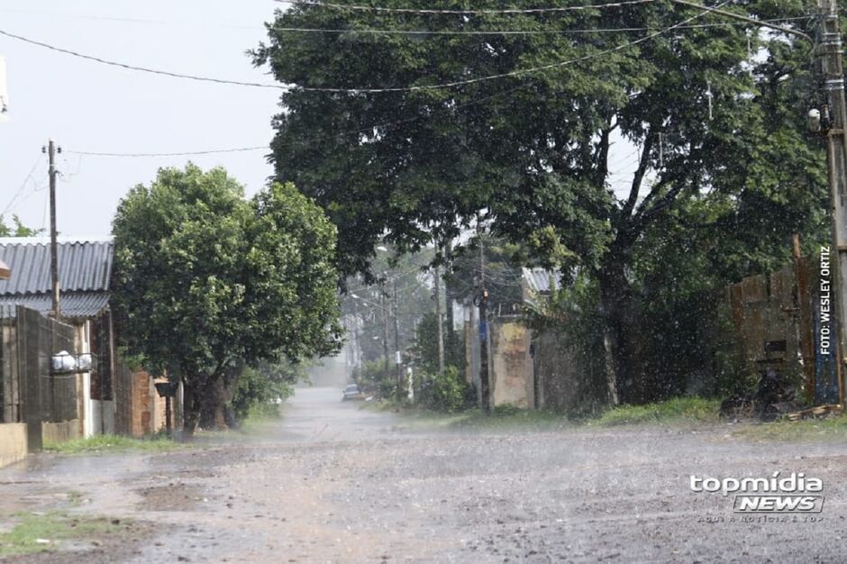 Tempestade pode atingir 56 cidades de MS 