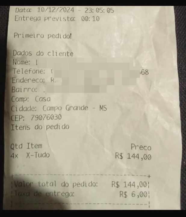 Comerciante perdeu quatro x-tudo para bandidos