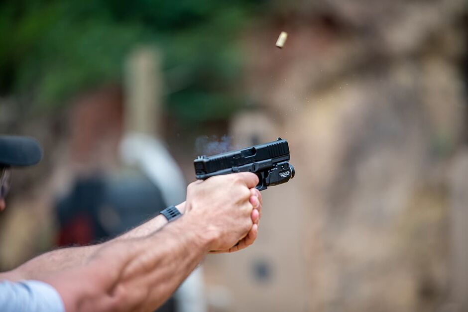 Sem fogos homem é preso dando tiro pra cima em comemoração de ano novo em Dourados 