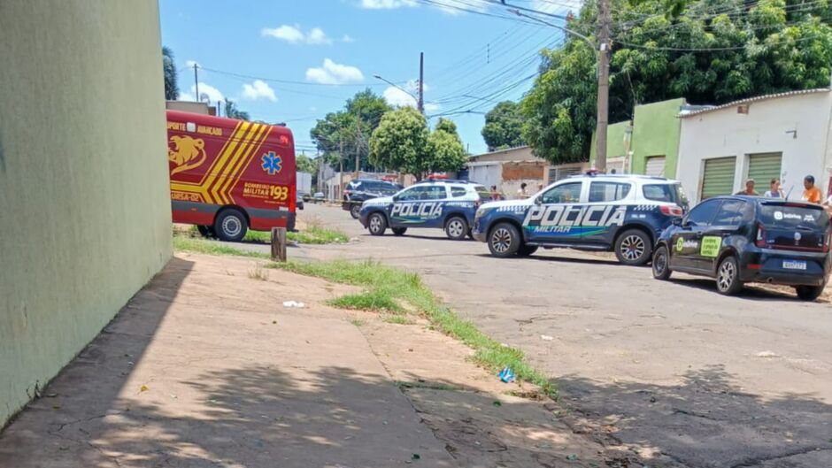 Polícia Militar e Corpo de Bombeiros estiveram pelo local