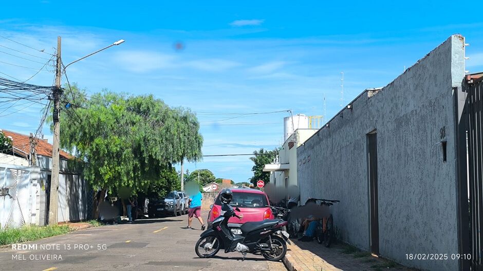 Choque ocupa empresa de confecções no Santo Antônio 