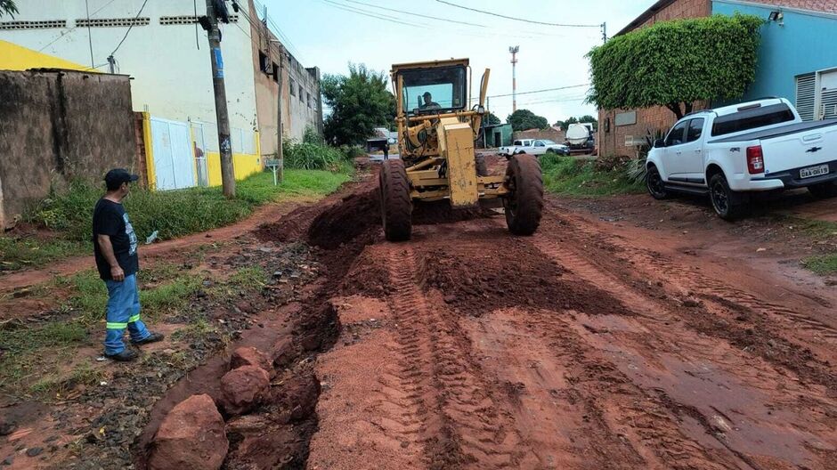 Ruas mais afetadas recebem serviço primeiro