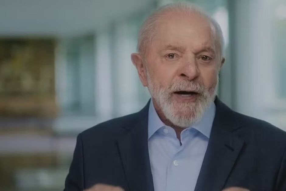 Presidente Lula faz pronunciamento em TV aberta 