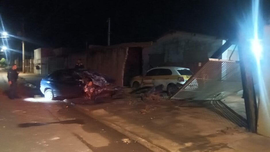 Casa ficou completamente destruída