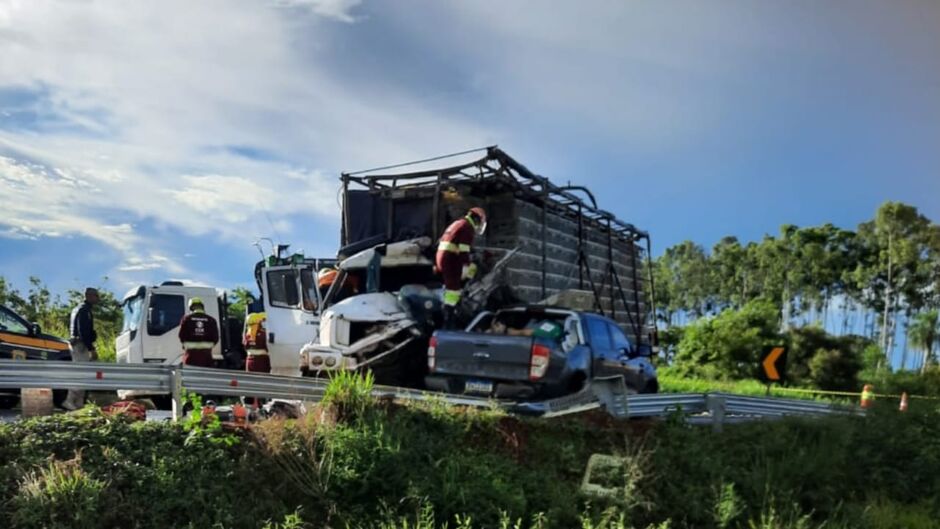 Acidente deixou pelo menos um morto na BR-163