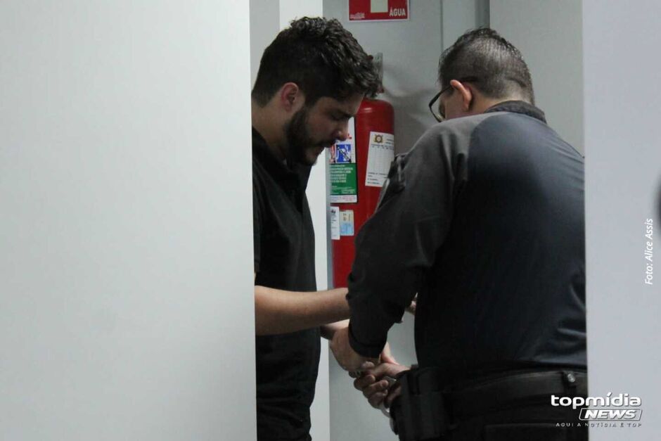 João Vitor passou por audiência de custódia na manhã deste domingo (16)