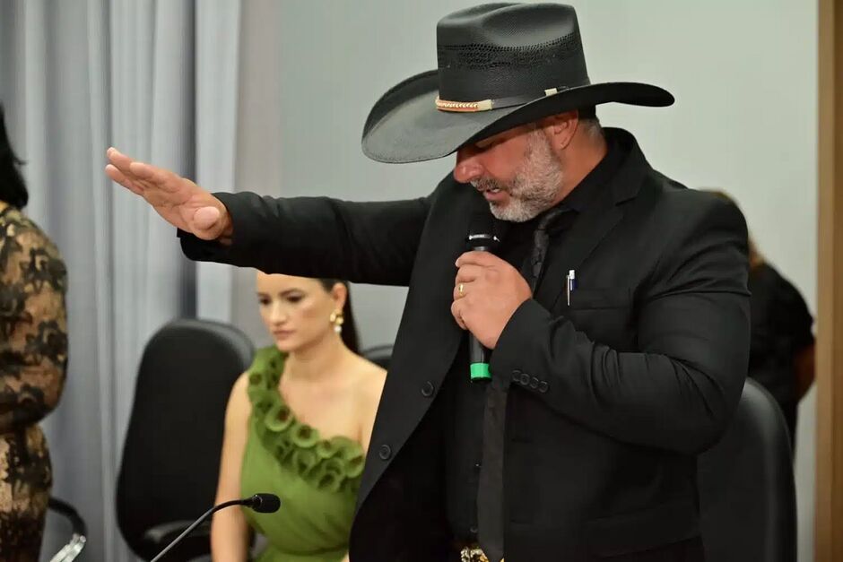Aumento está suspenso pela Justiça 
