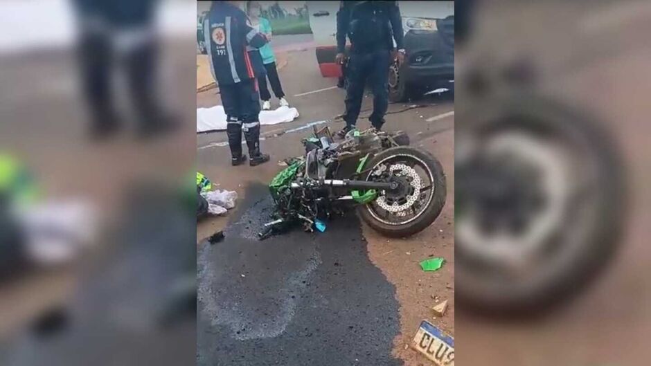 Motociclista morreu no local
