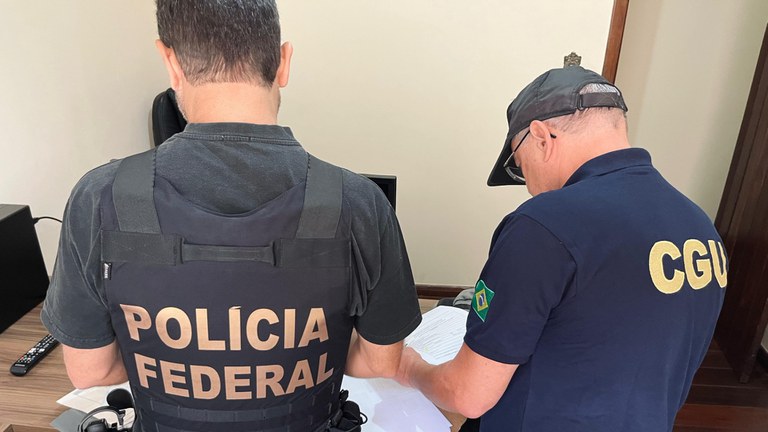 Seis servidores públicos foram afastados de suas funções