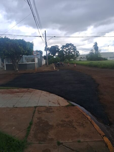 'antes' e 'depois' do buraco no Imá 