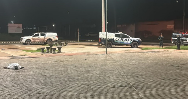 Confusão começou na rua e acabou na Praça do Cravo Vermelho