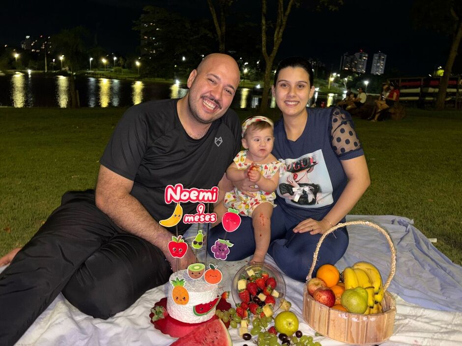 Yuri com a mulher e a filha