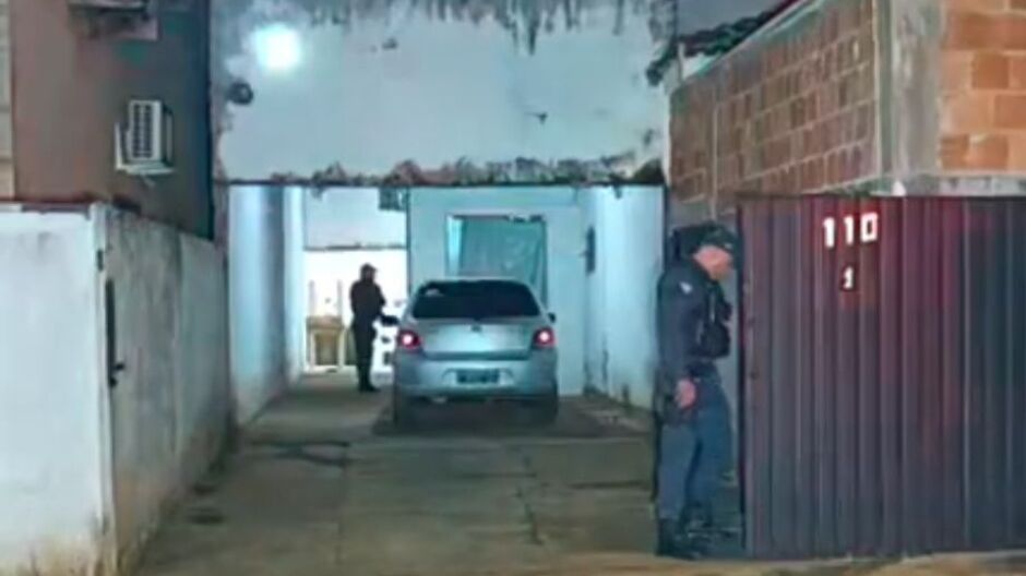Ele tentou reagir à abordagem e foi morto no confronto a tiros