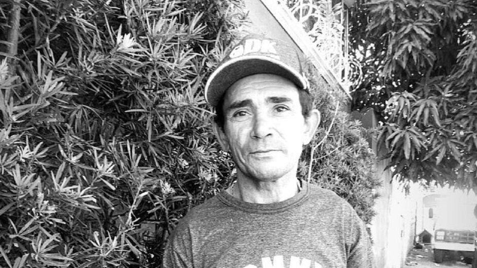 Carlos foi assassinado com golpe de facão