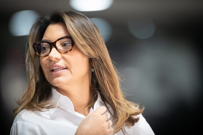 Primeira-dama mencionou a necessidade de responsabilizar plataformas digitais