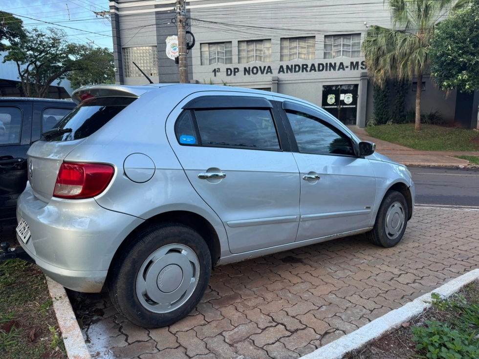 O veículo foi localizado horas depois