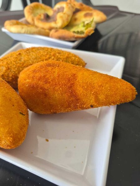 São 40 sabores de esfihas, entre doces e salgadas