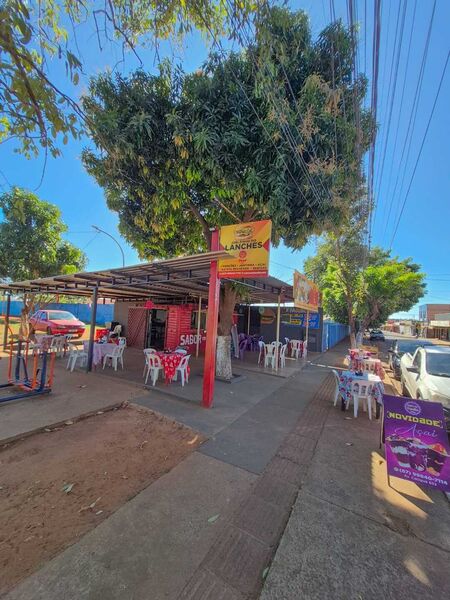 Lanches são saborosos e têm preços acessiveis