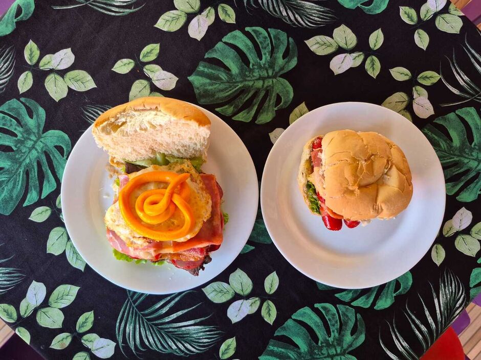 Lanches são saborosos e têm preços acessiveis