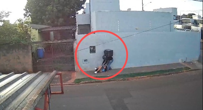 Após o crime, o homem fugiu correndo