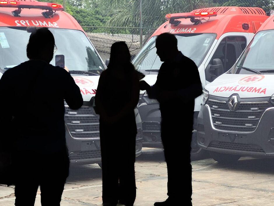 Pro povo, é UPA e ambulândia