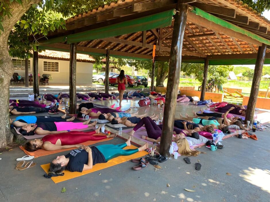 Mulehres do grupo se acolhem e se ajudam