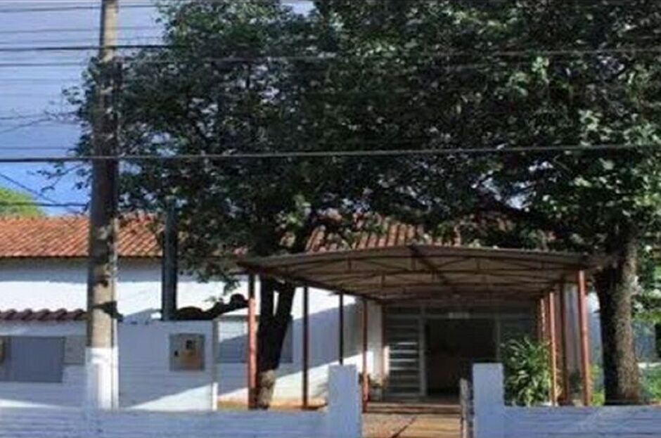Diretora vê perseguição por eleição 