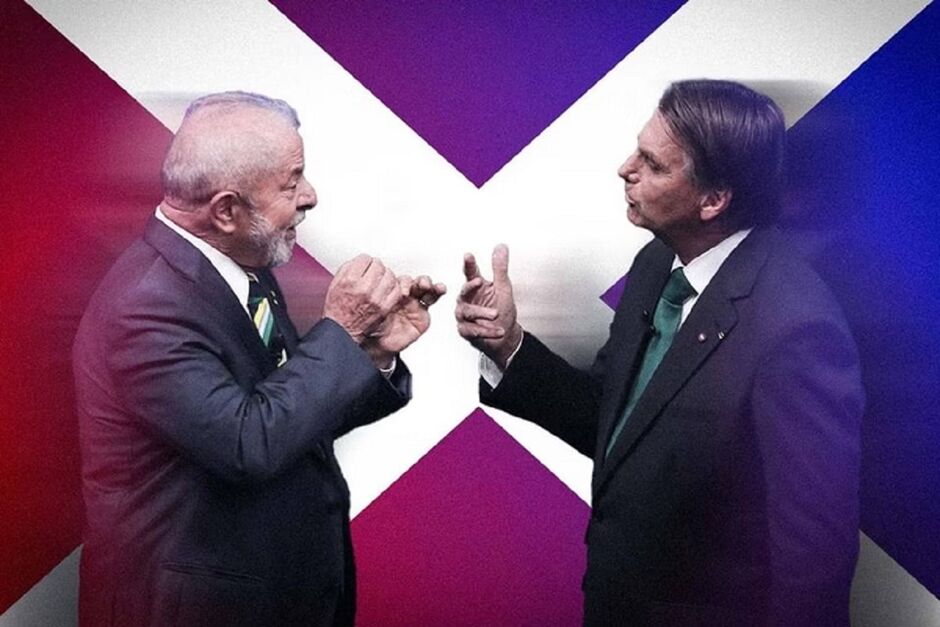 Lula vive ao lado de ditadores, diz Bolsonaro 