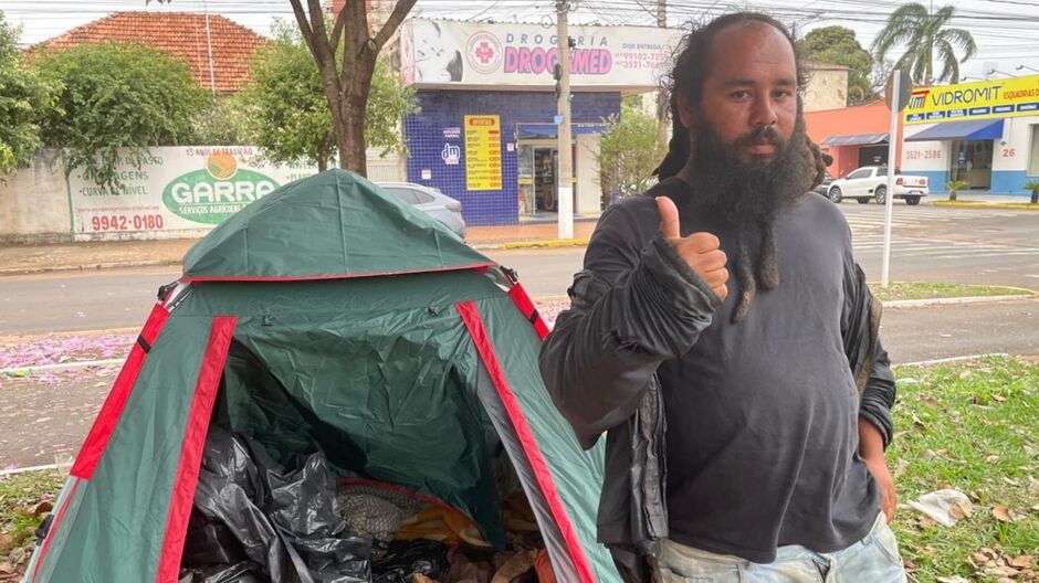 'Cheiroso' se instalou na avenida após ganhar a barraca