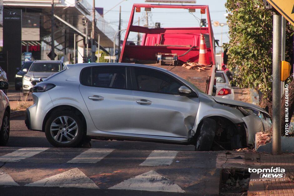 O acidente aconteceu durante a manhã de hoje