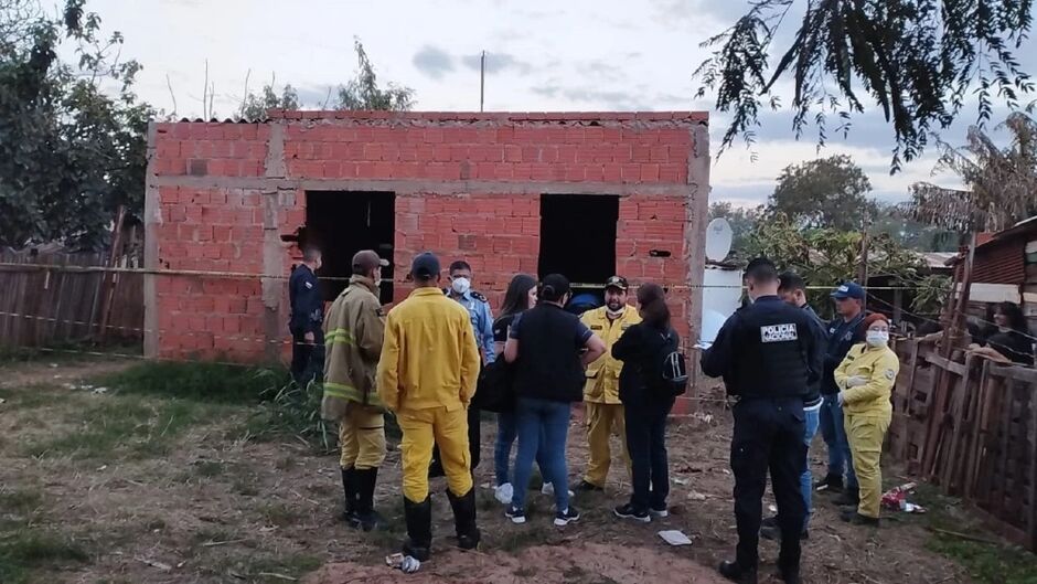 A vítima foi achada completamente carbonizada
