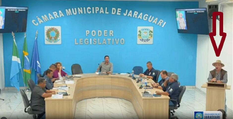 Vereador sugere cortar um pouco de concursados 