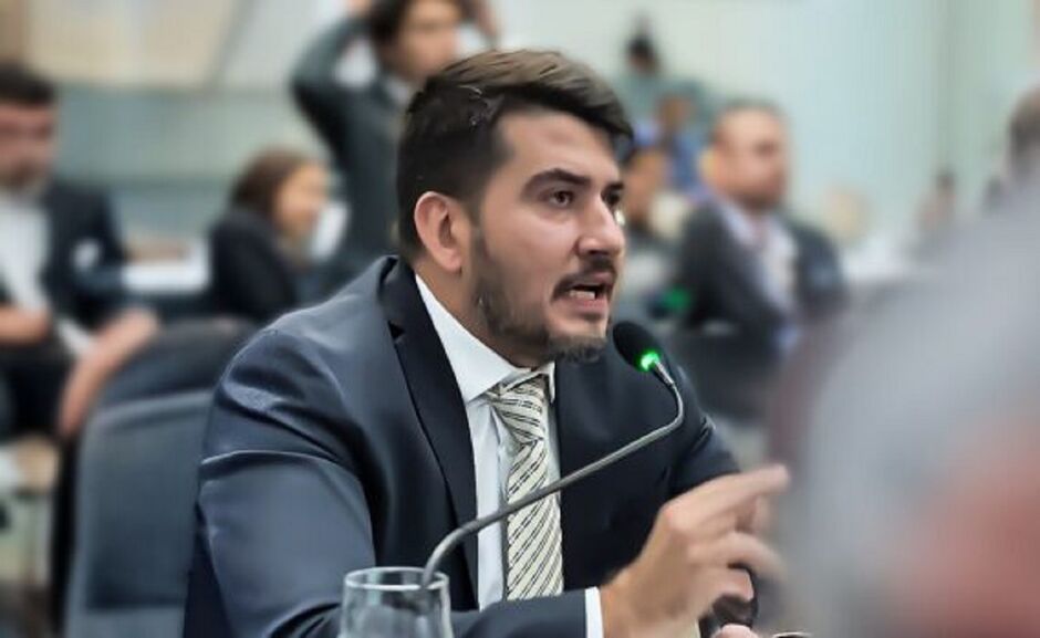 Vereador chama de privilégio para servidores 