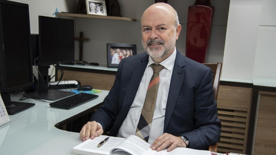 Chadid também não pode se aposentar 