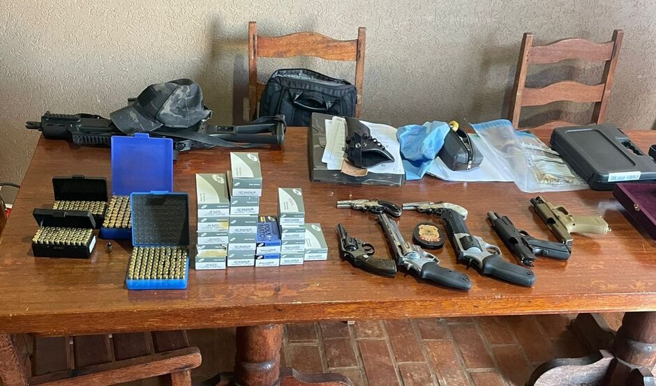Armas e muni&ccedil;&otilde;es apreendidas na a&ccedil;&atilde;o de hoje