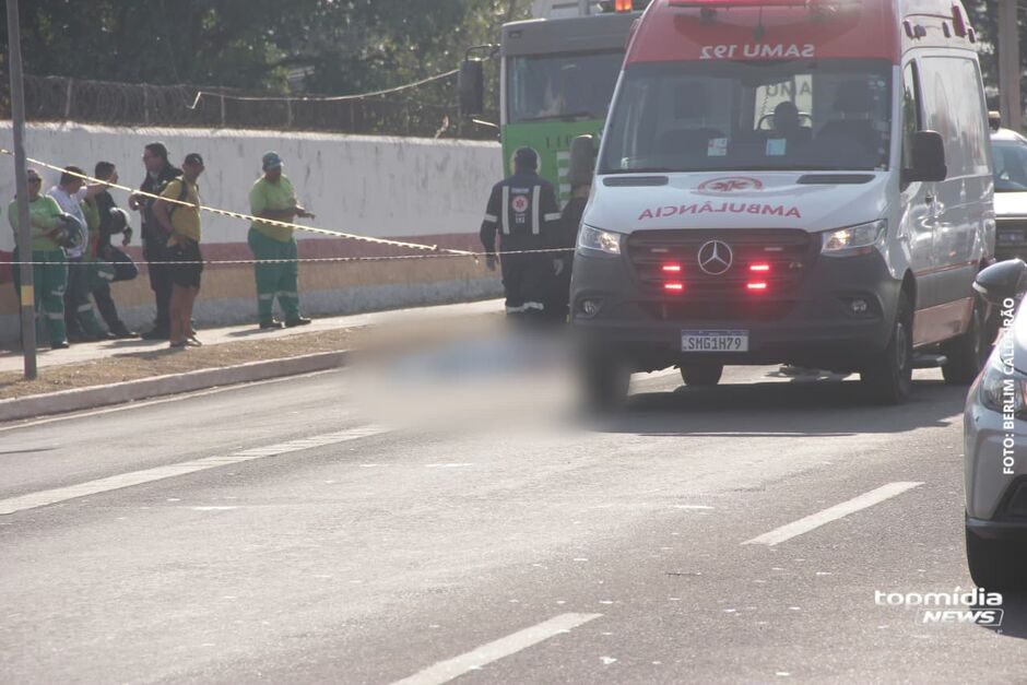 Polícia cogita atropelamento por caminhão da empresa 