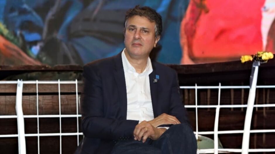 Ministro desviou do jeito que deu...