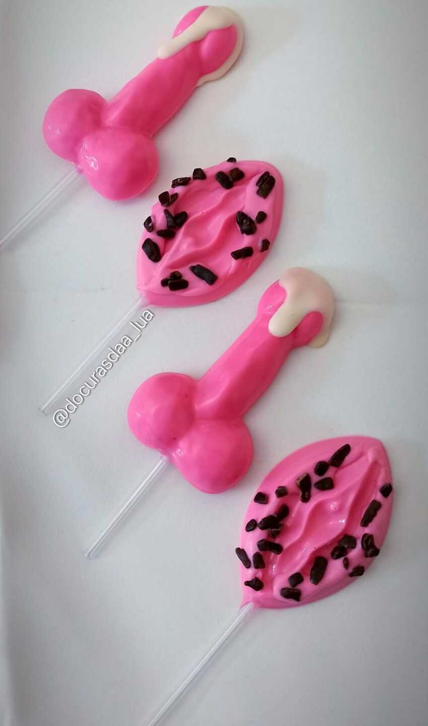 Luana capricha nos detalhes conforme a encomenda do cliente