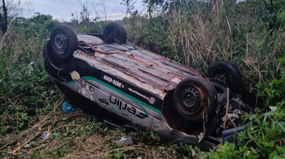 Apesar do susto e dos danos materiais visíveis no veículo, a motorista não sofreu ferimentos