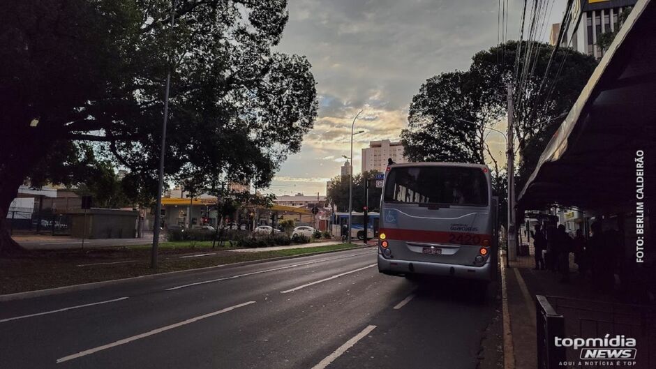 Sindicato descarta parar ônibus 
