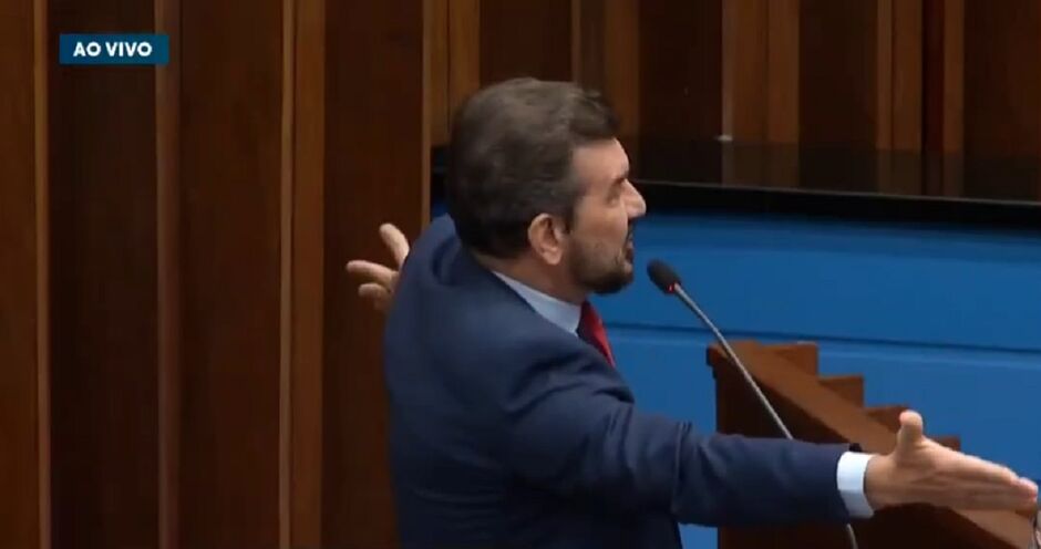 Pedro Kemp tentou cassar o aparte a David 