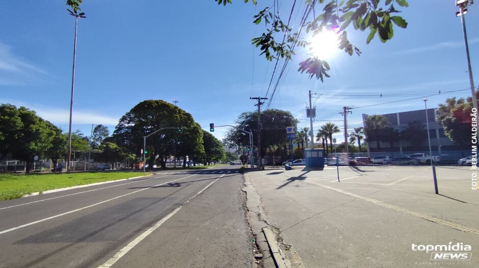 Capital amanhece ensolarda