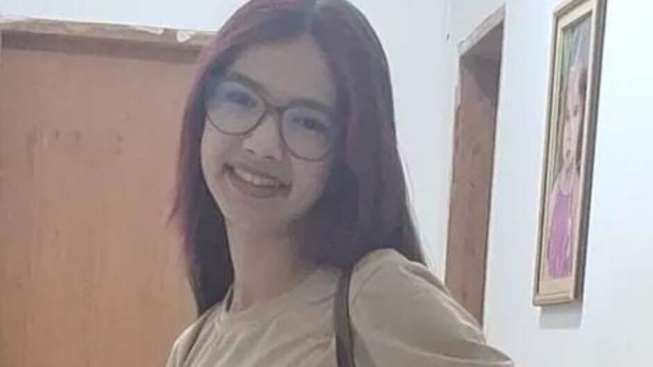 Adolescente precisa viajar para garantir a continuidade do benefício