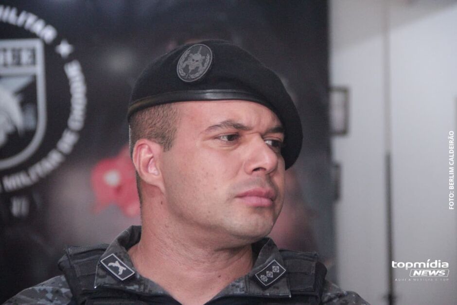 Major Clayton, subcomandante do Batalhão de Choque