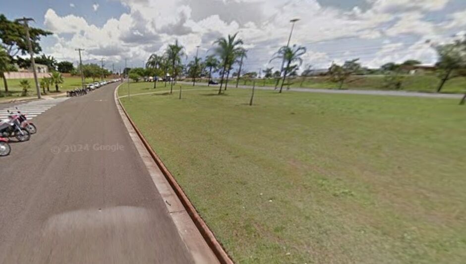 Vítimas de atropelamento estão na UPA e ainda não se sabe quem é o autor do crime