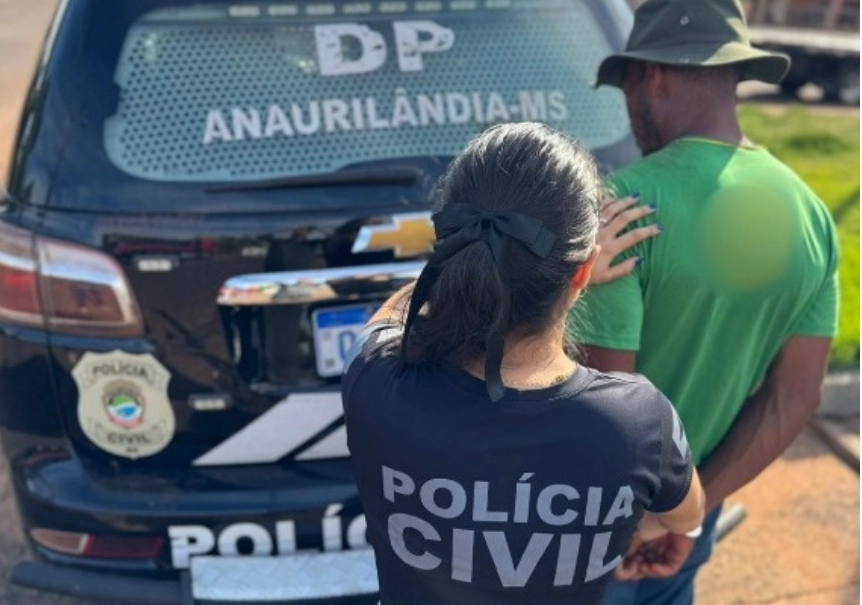 Momento da prisão do suspeito