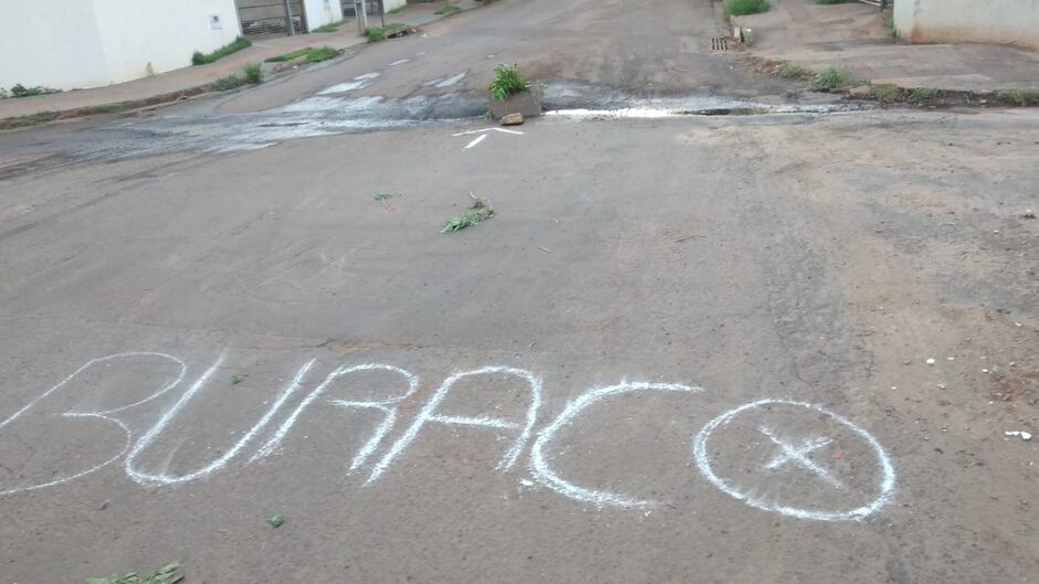 Alerta chama atenção em bairro